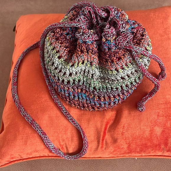 Mudd Handbags - Beautifully Woven Mudd Woven Knit Drawstring Purse